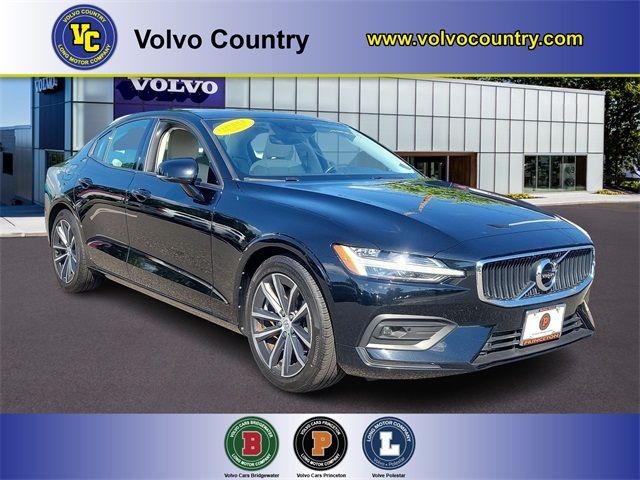 2021 Volvo S60 Momentum