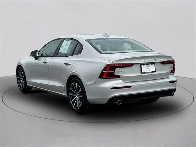 2021 Volvo S60 Momentum