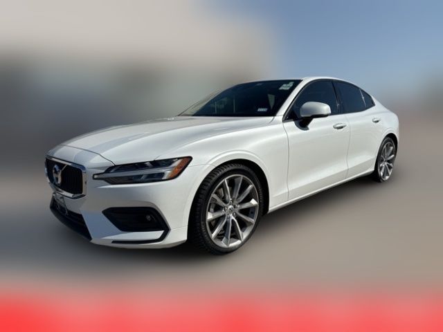 2021 Volvo S60 Momentum