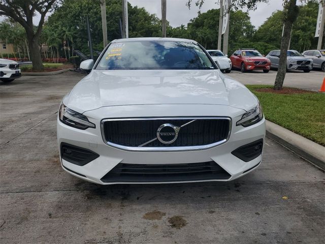 2021 Volvo S60 Momentum