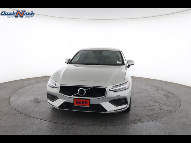 2021 Volvo S60 Momentum