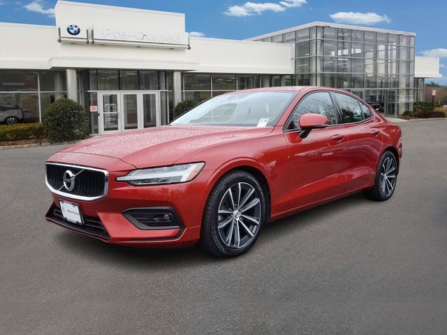 2021 Volvo S60 Momentum