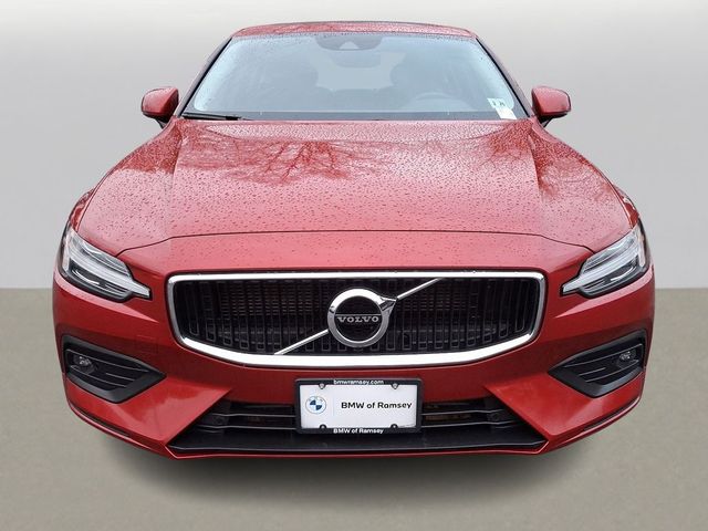 2021 Volvo S60 Momentum