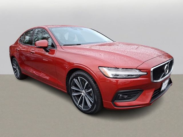 2021 Volvo S60 Momentum