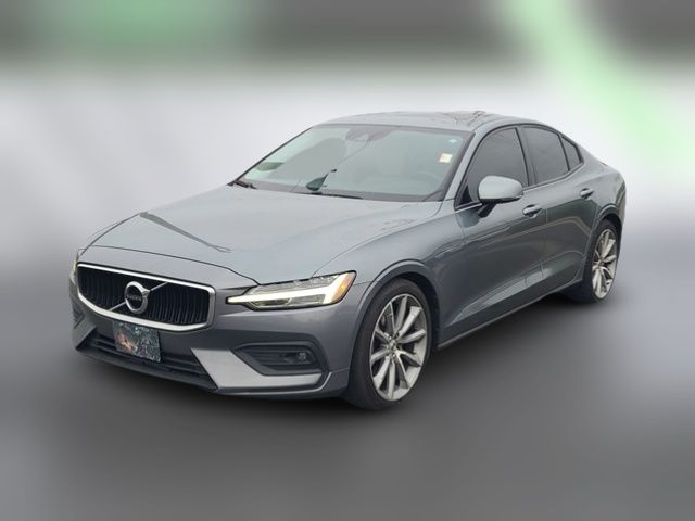 2021 Volvo S60 Momentum