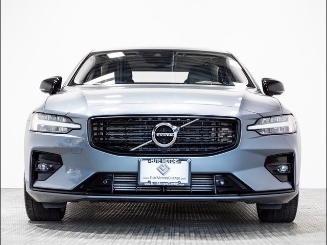 2021 Volvo S60 Momentum