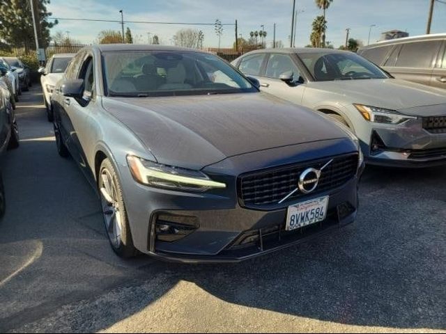 2021 Volvo S60 Momentum