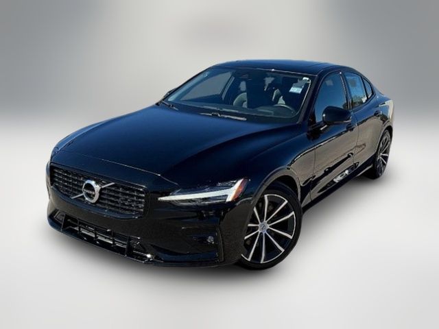 2021 Volvo S60 Momentum