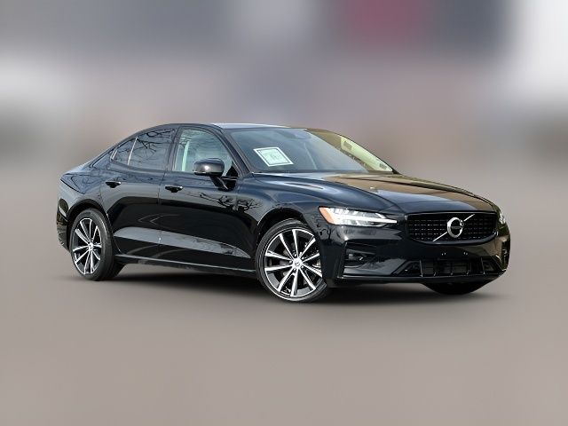 2021 Volvo S60 Momentum