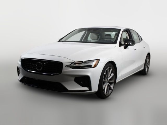 2021 Volvo S60 Momentum