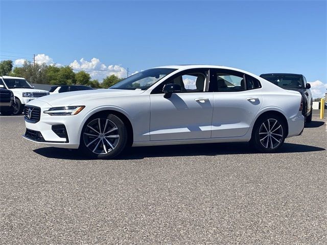 2021 Volvo S60 Momentum