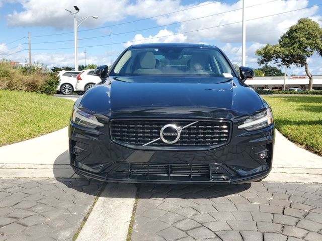 2021 Volvo S60 Momentum