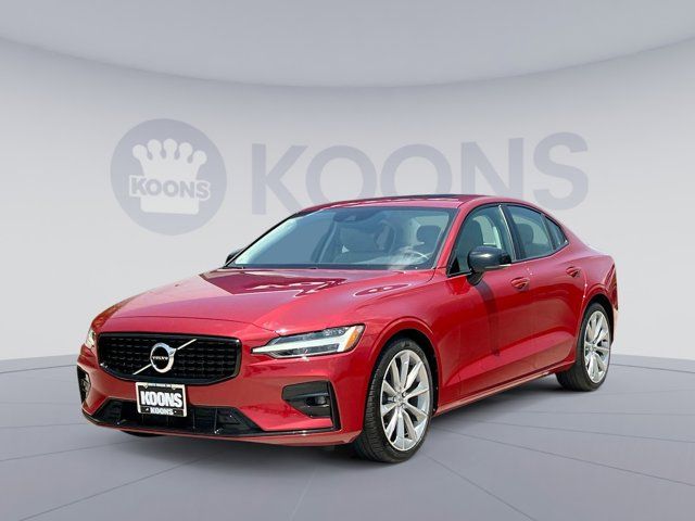 2021 Volvo S60 Momentum