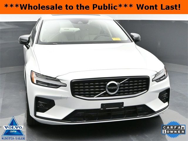 2021 Volvo S60 Momentum