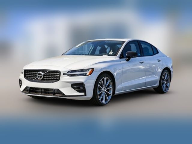 2021 Volvo S60 Momentum