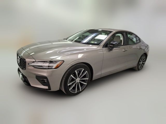 2021 Volvo S60 Momentum