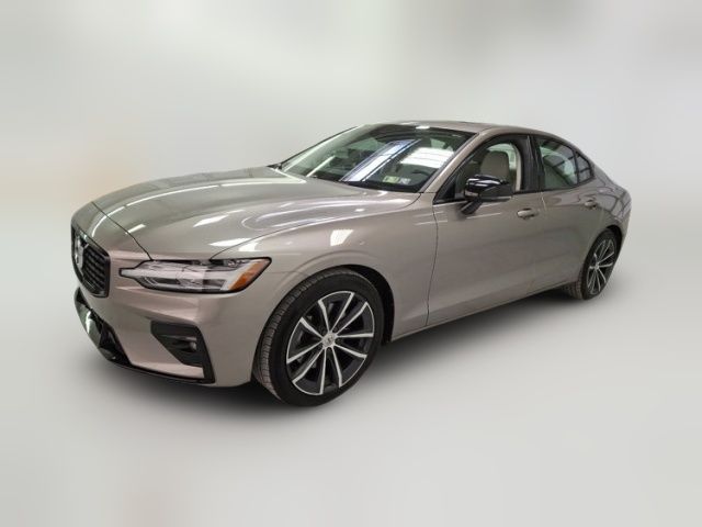 2021 Volvo S60 Momentum