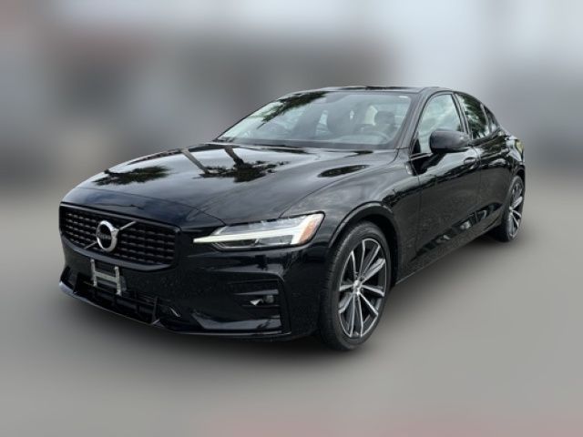 2021 Volvo S60 Momentum