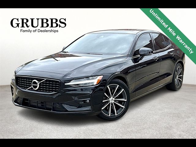 2021 Volvo S60 Momentum