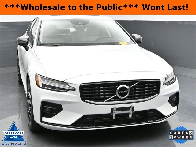 2021 Volvo S60 Momentum