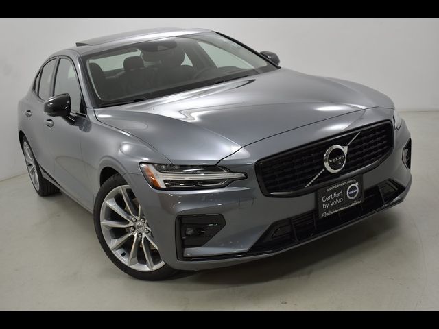 2021 Volvo S60 Momentum