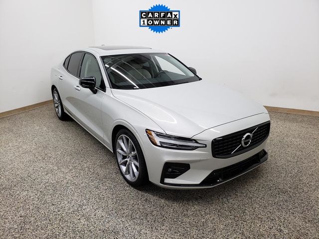 2021 Volvo S60 Momentum