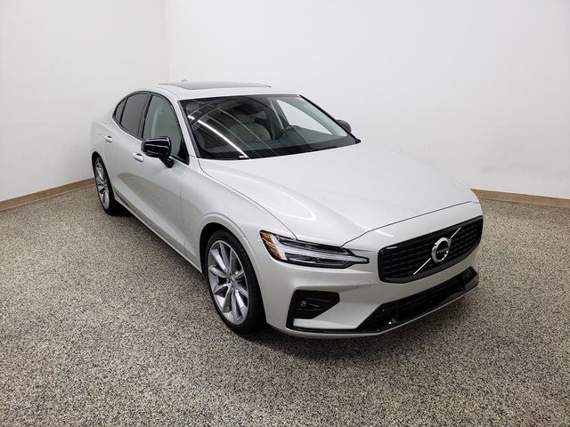 2021 Volvo S60 Momentum