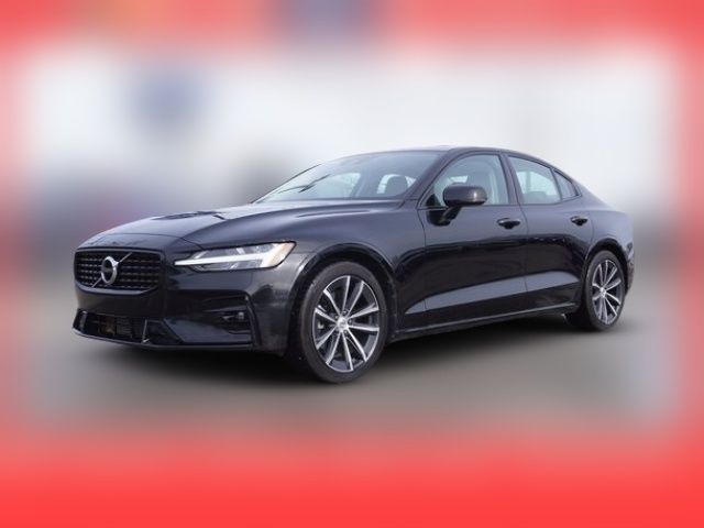 2021 Volvo S60 Momentum