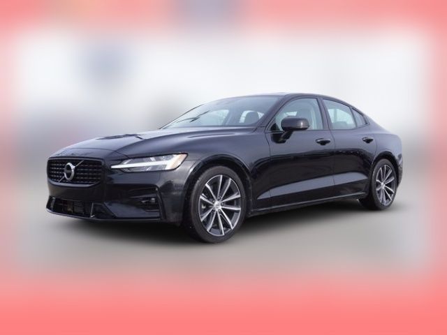 2021 Volvo S60 Momentum