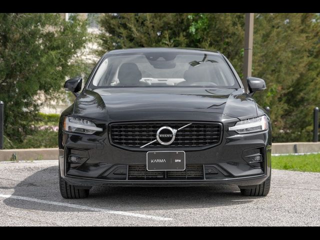 2021 Volvo S60 Momentum