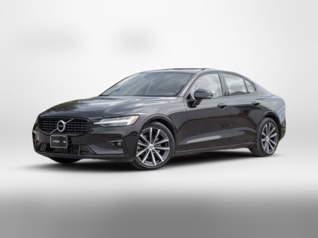 2021 Volvo S60 Momentum