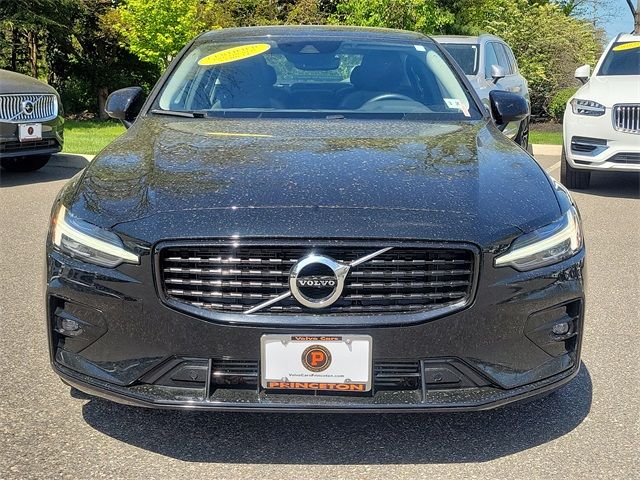 2021 Volvo S60 Momentum