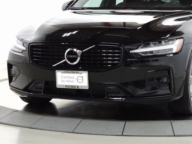 2021 Volvo S60 Momentum