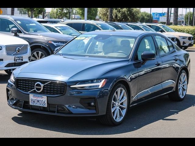 2021 Volvo S60 Momentum