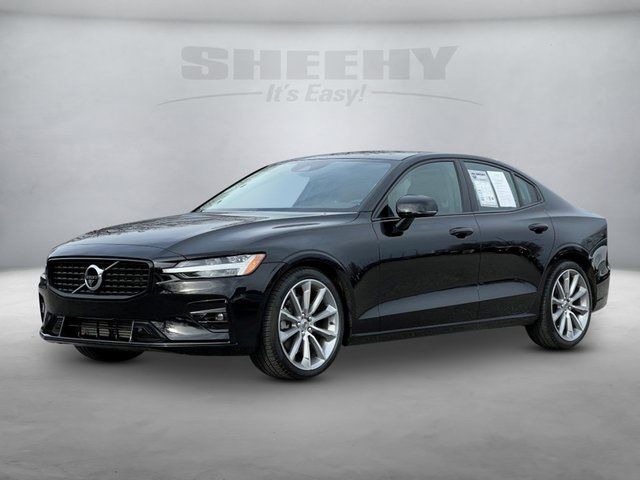 2021 Volvo S60 Momentum