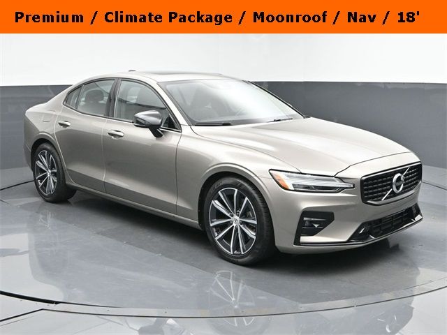 2021 Volvo S60 Momentum