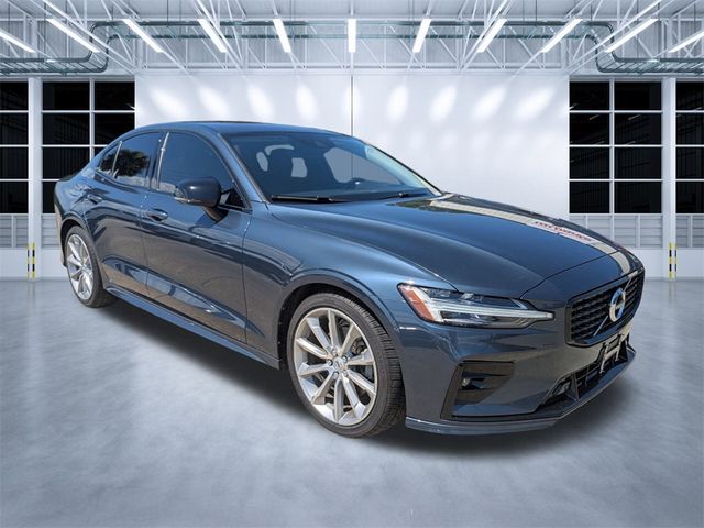2021 Volvo S60 Momentum