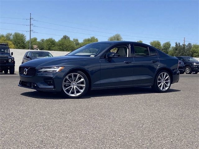 2021 Volvo S60 Momentum