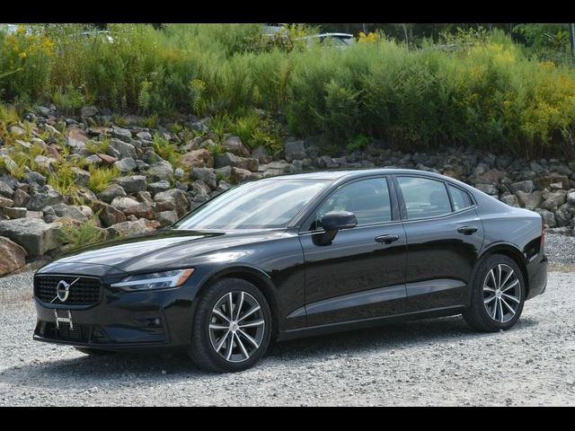 2021 Volvo S60 Momentum