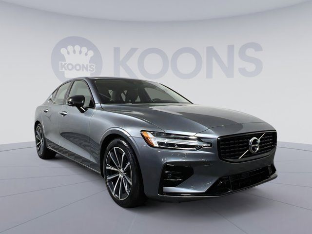 2021 Volvo S60 Momentum