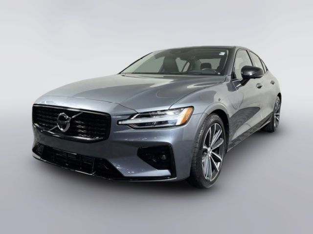 2021 Volvo S60 Momentum