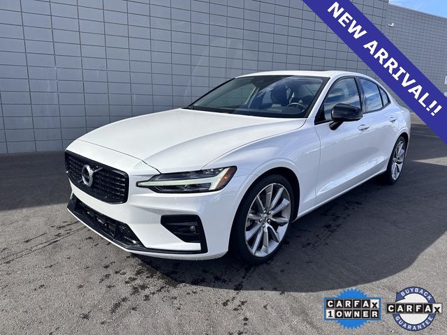 2021 Volvo S60 Momentum