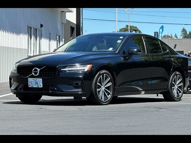 2021 Volvo S60 Momentum