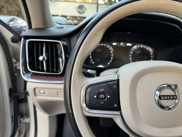 2021 Volvo S60 Momentum