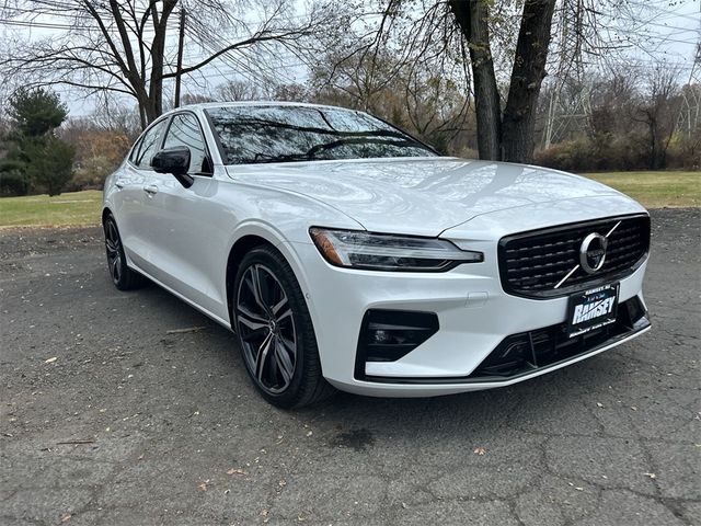 2021 Volvo S60 R-Design