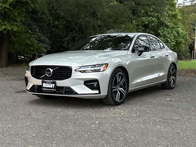 2021 Volvo S60 R-Design