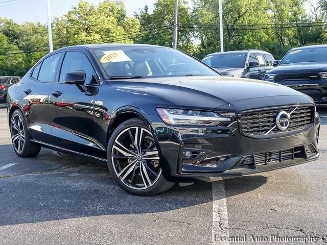 2021 Volvo S60 R-Design