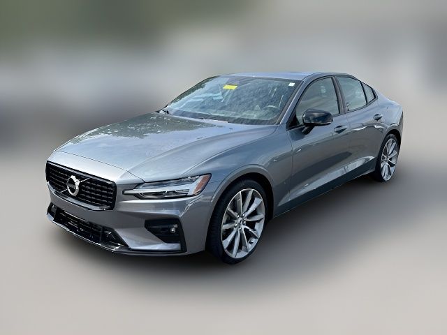 2021 Volvo S60 Momentum