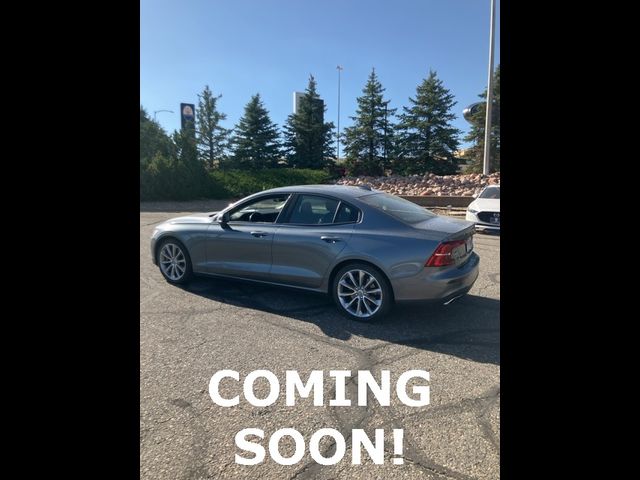 2021 Volvo S60 Momentum