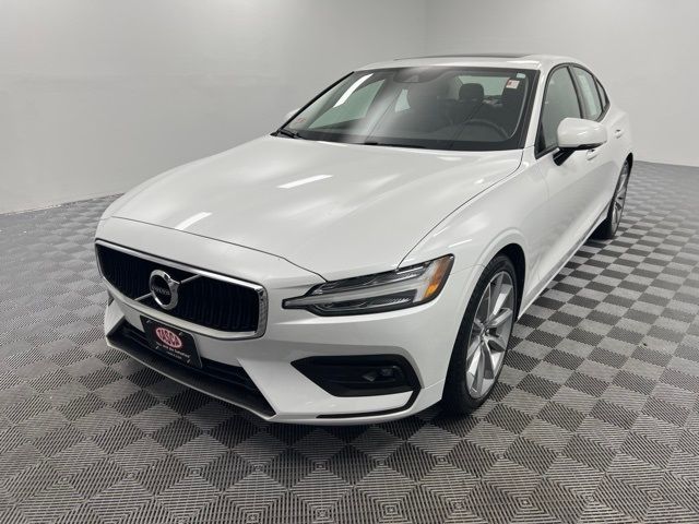 2021 Volvo S60 Momentum